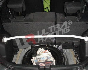 Toyota Yaris HB 05+ UltraRacing 2-Point Rear Upper Strutbar