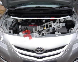 Toyota Yaris HB/Sedan 05+ UltraRacing Front Strutbar V1 402