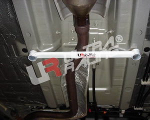 Toyota Yaris HB/Sedan 05+ UltraRacing 2-Point Mid Lower Bar